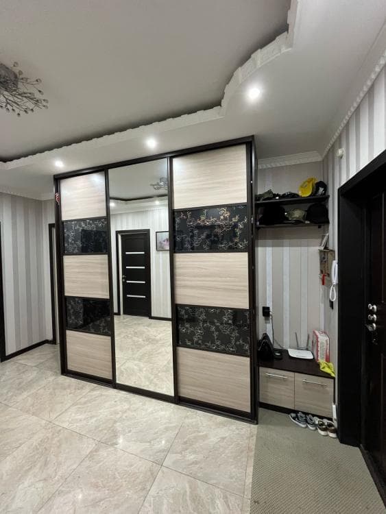 3 комн., 86 м², Блочный, Рынок Столичный 2