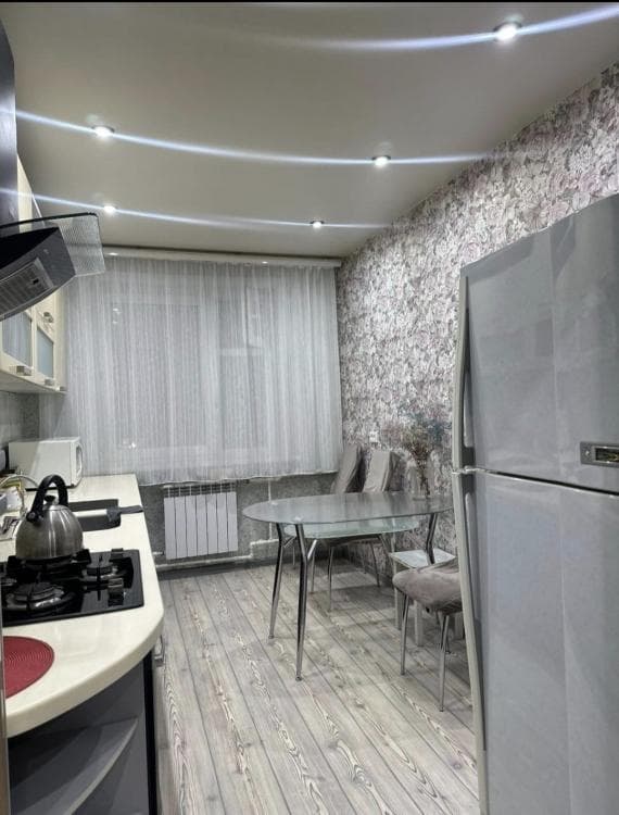 3 комн., 64 м², КПД, Крытый рынок 5
