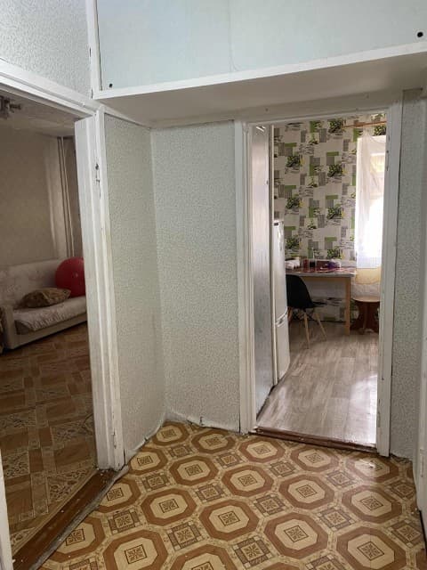 1 комн., 37 м², Инд. планировка, Дом быта 7