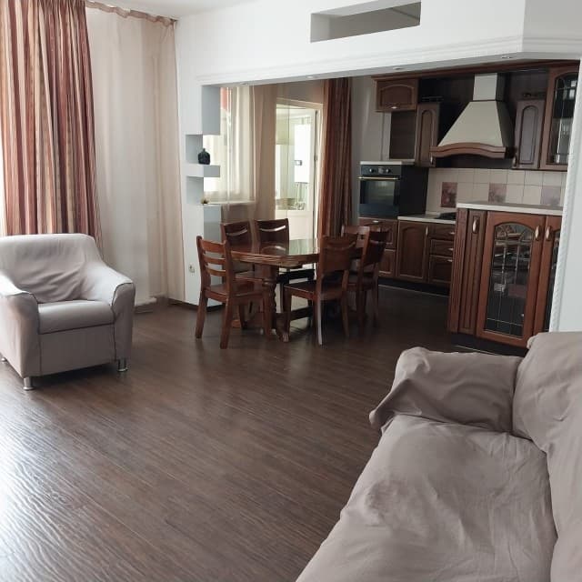 4 комн., 215 м², Монолитно-каркасный, Крестьянский рынок, стадион "Туймаада" 7