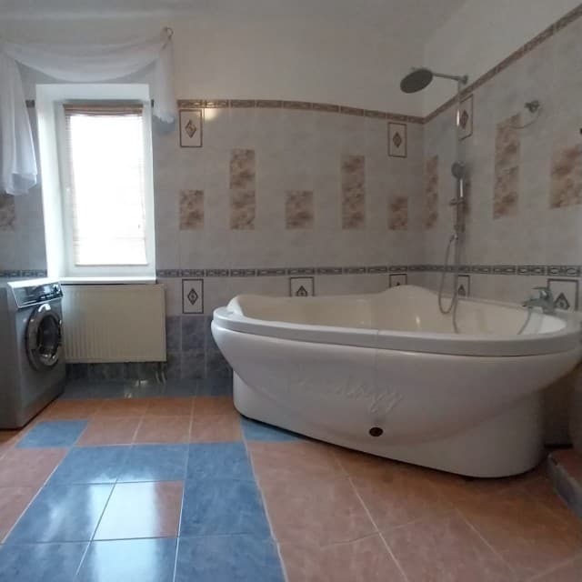 4 комн., 215 м², Монолитно-каркасный, Крестьянский рынок, стадион "Туймаада" 11