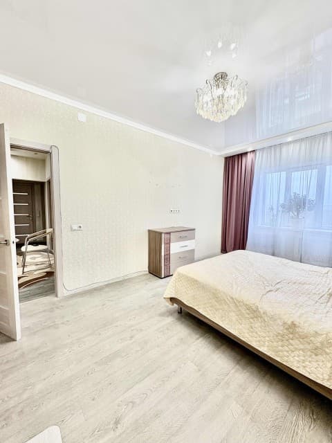 2 комн., 75 м², Инд. планировка, Крестьянский рынок, стадион "Туймаада" 9