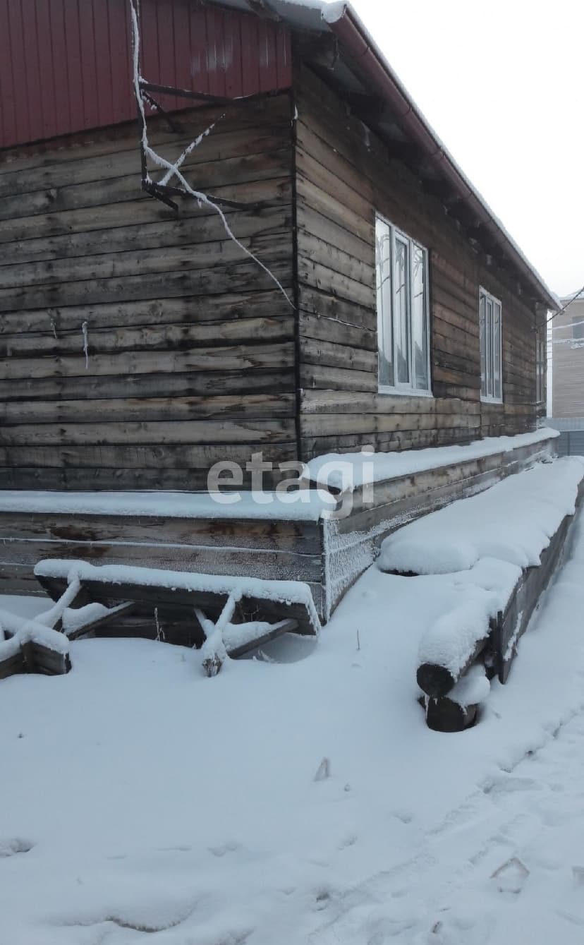 3 комн., 42 м², Дерев. б/у 2