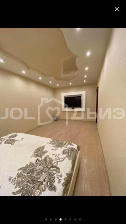 3 комн., 95 м², Блочный, Центр - район пл. Дружбы 8
