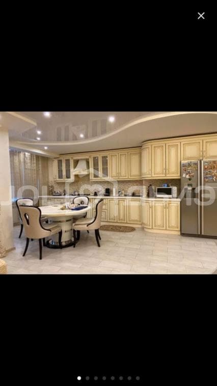 3 комн., 95 м², Блочный, Центр - район пл. Дружбы