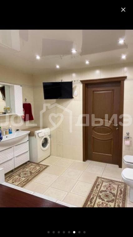 3 комн., 95 м², Блочный, Центр - район пл. Дружбы 3