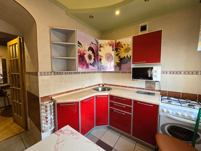 3 комн., 51 м², Блочный, Авиапорт 8