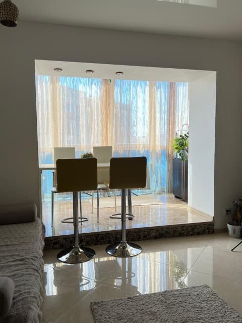 2 комн., 65 м², Монолитно-каркасный, Центр - район пл. Дружбы 3