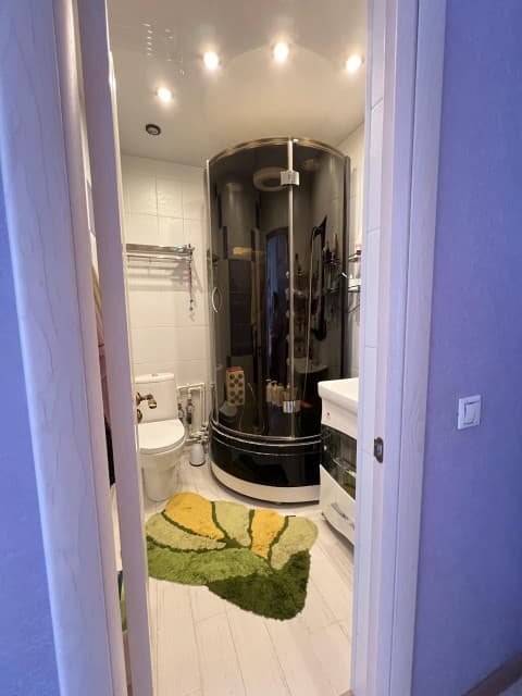 2 комн., 65 м², Монолитно-каркасный, Центр - район пл. Дружбы 15