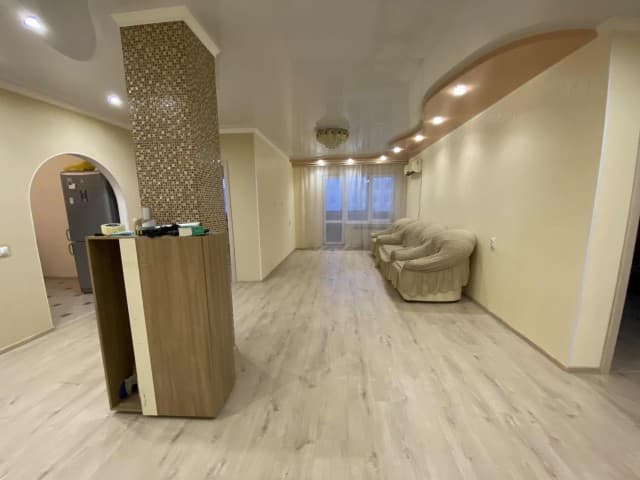 4 комн., 130 м², Монолитно-каркасный, 31 школа 7