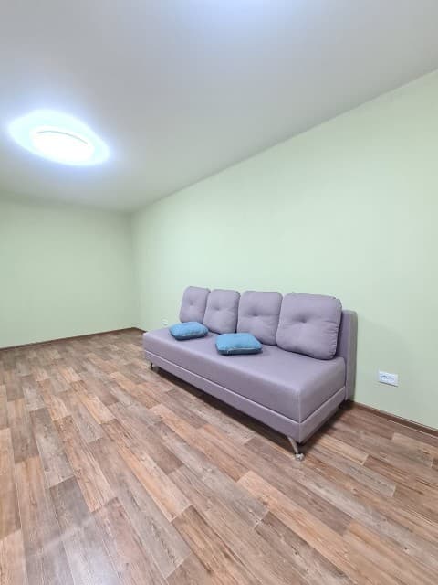 1 комн., 29 м², Блочный, Областная больница, рынок "Манньыаттаах" 2