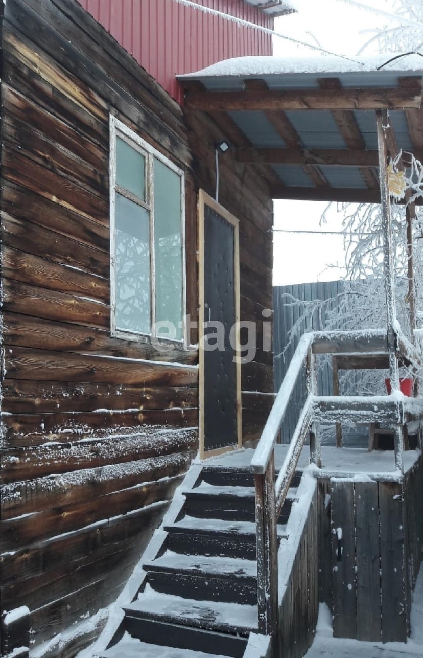 3 комн., 42 м², Дерев. б/у 9
