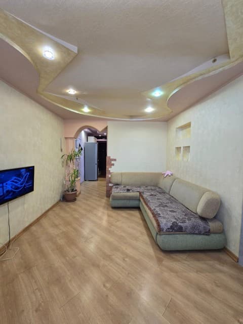 3 комн., 51 м², Блочный, Авиапорт