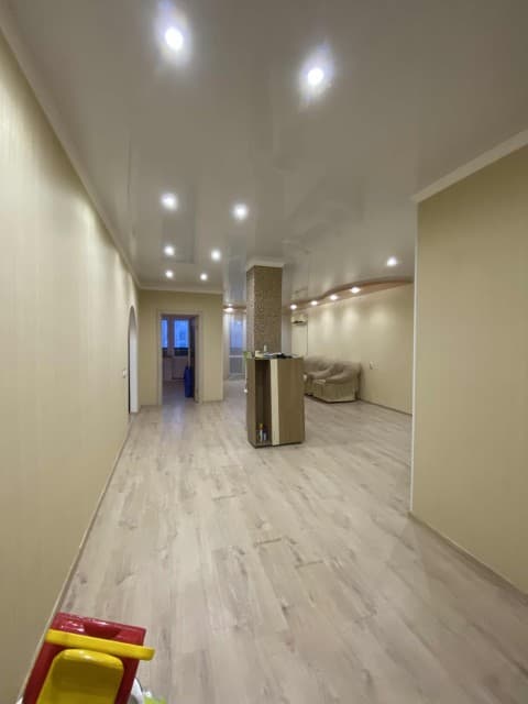 4 комн., 130 м², Монолитно-каркасный, 31 школа 2