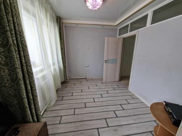 2 комн., 37 м², Монолитно-каркасный, Центр - район пл. Дружбы 4