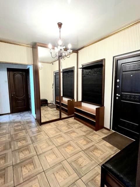 2 комн., 76 м², 112 серия, Крестьянский рынок, стадион "Туймаада" 7
