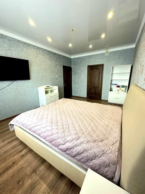 2 комн., 76 м², 112 серия, Крестьянский рынок, стадион "Туймаада" 9