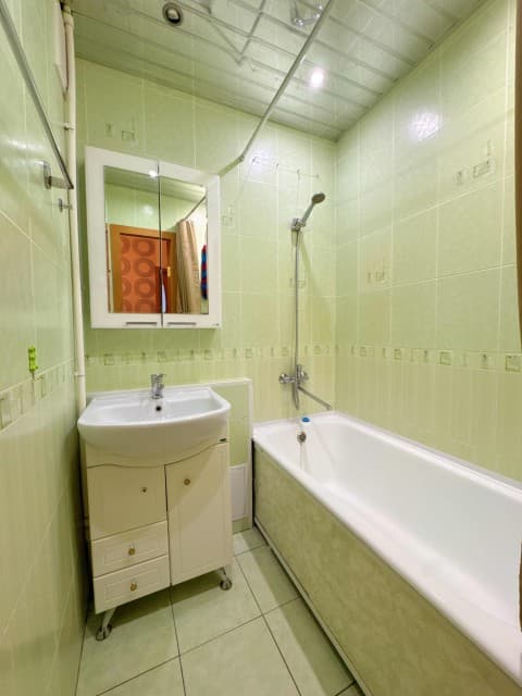 4 комн., 71 м², КПД, Авиапорт 9