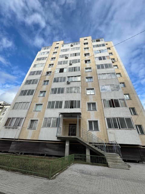 2 комн., 37 м², Монолитно-каркасный, Центр - район пл. Дружбы 7