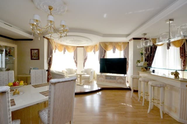 Больше 4 комн., 270 м², Инд. планировка, Центр - район пл. Ленина 9
