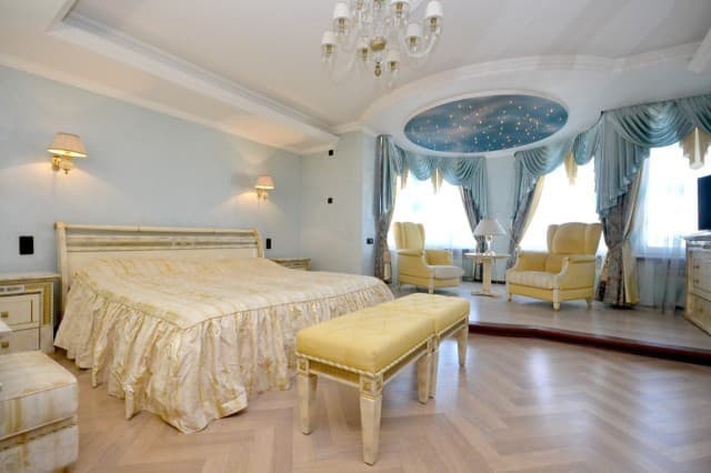 Больше 4 комн., 270 м², Инд. планировка, Центр - район пл. Ленина 6