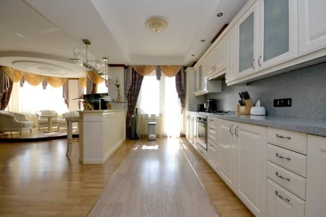 Больше 4 комн., 270 м², Инд. планировка, Центр - район пл. Ленина 8