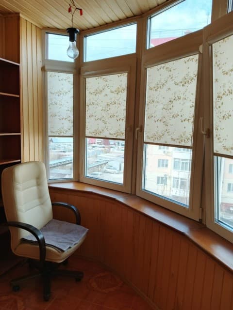 3 комн., 93 м², Монолитно-каркасный, Сахацирк 11