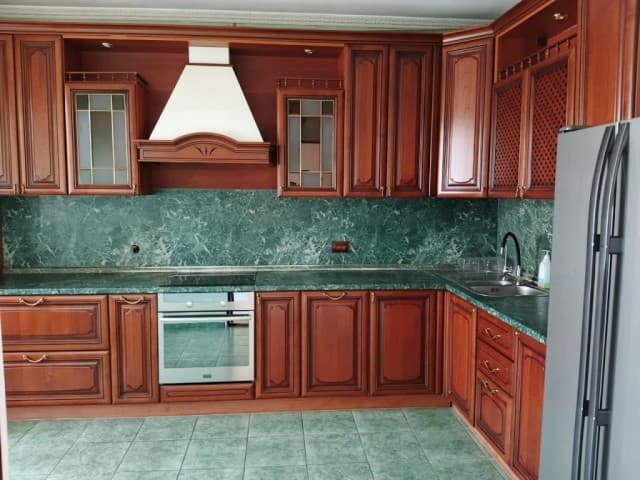 3 комн., 93 м², Монолитно-каркасный, Сахацирк 9