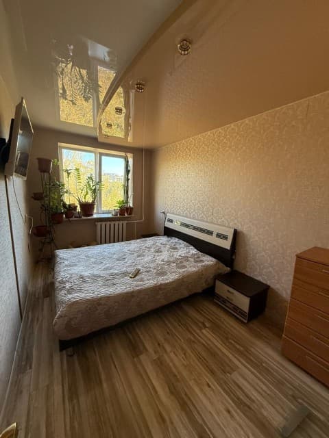 3 комн., 62 м², КПД, Дом быта 8