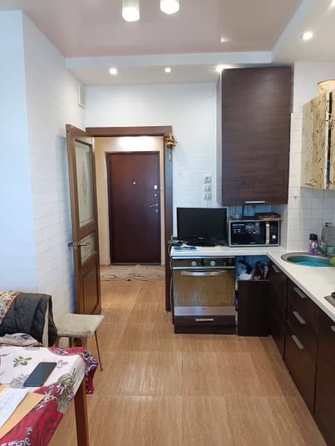 3 комн., 81 м², Монолитно-каркасный, Центр - район пл. Орджоникидзе 11