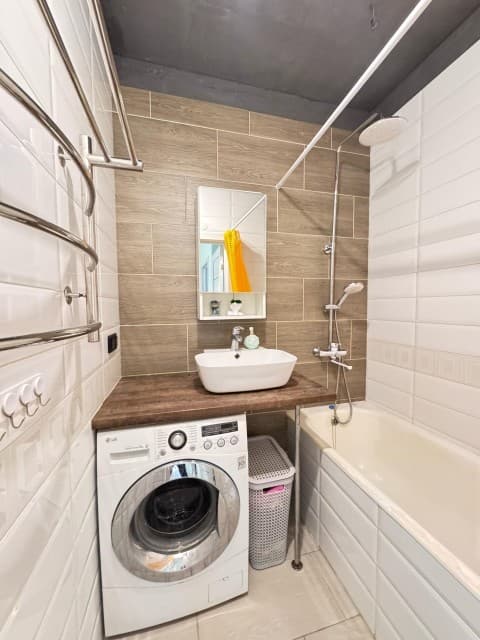 2 комн., 65 м², Инд. планировка, Центр - район пл. Дружбы 2