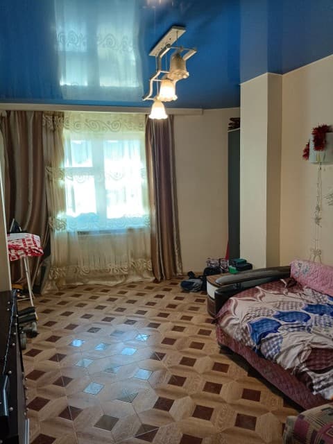 3 комн., 81 м², Монолитно-каркасный, Центр - район пл. Орджоникидзе 5