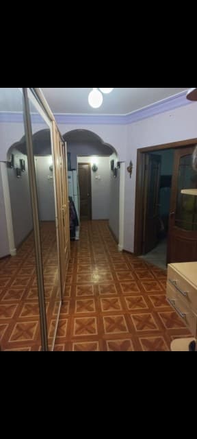 2 комн., 62 м², Блочный, Крытый рынок 5