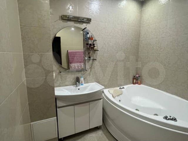 3 комн., Блочный, Крытый рынок 5