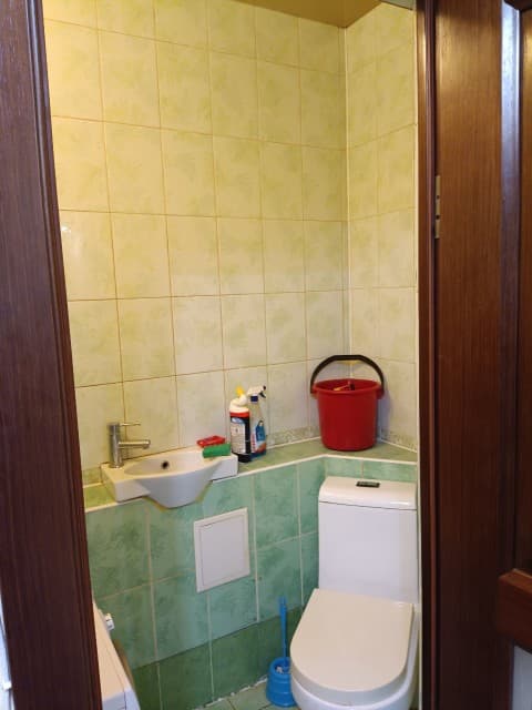 3 комн., 81 м², Монолитно-каркасный, Центр - район пл. Орджоникидзе 14