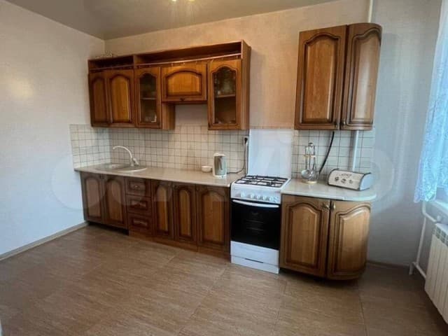 3 комн., Блочный, Крытый рынок 6