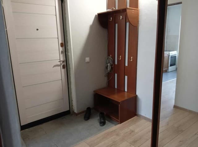2 комн., 61 м², Блочный, 16 квартал