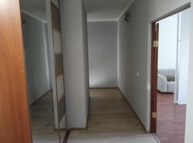 2 комн., 61 м², Блочный, 16 квартал 6