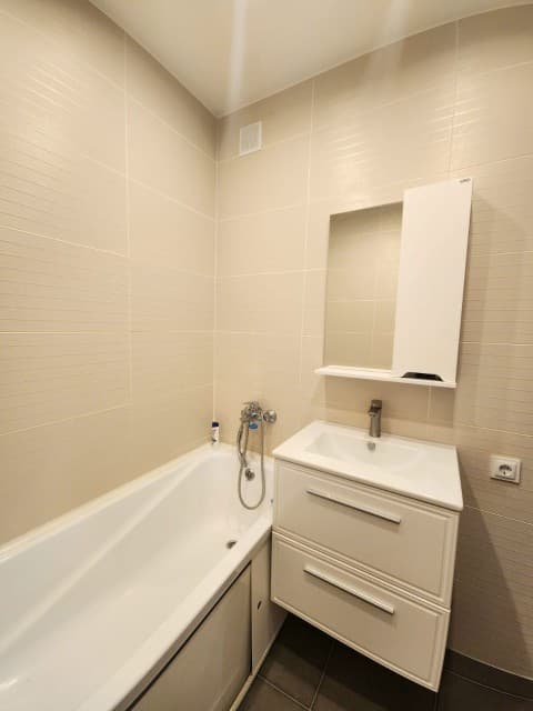 2 комн., 50 м², Монолитно-каркасный, 203 мкрн. 9