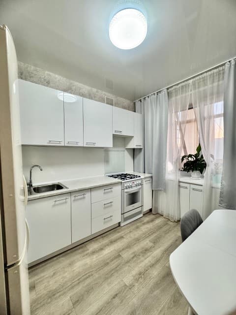 3 комн., 77 м², Инд. планировка, 26 школа 7