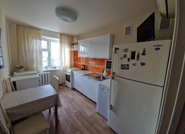 4 комн., 72 м², КПД, ТЦ "Олонхо"