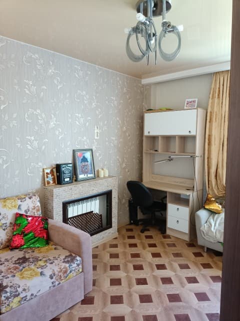 3 комн., 81 м², Монолитно-каркасный, Центр - район пл. Орджоникидзе