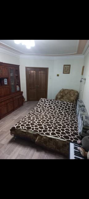 2 комн., 62 м², Блочный, Крытый рынок 4
