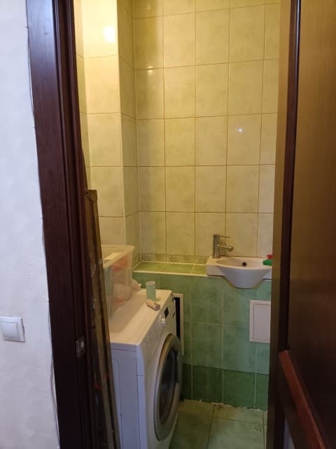 3 комн., 81 м², Монолитно-каркасный, Центр - район пл. Орджоникидзе 15