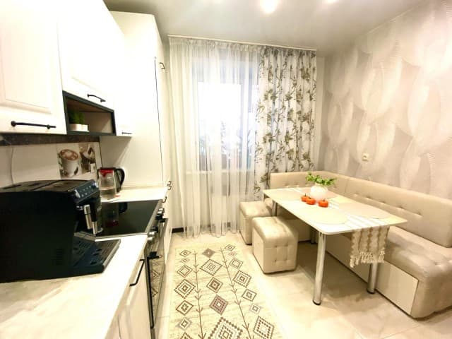 2 комн., 57 м², Блочный, Крытый рынок 10