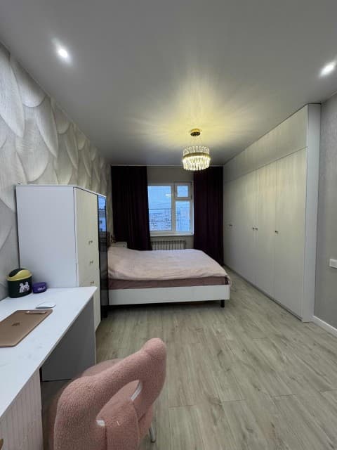 1 комн., 40 м², Монолитно-каркасный, Площадь Победы 7