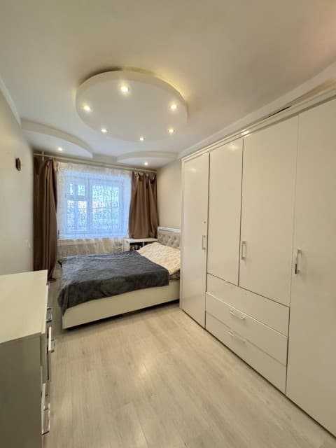 2 комн., 65 м², Инд. планировка, Центр - район пл. Дружбы 4