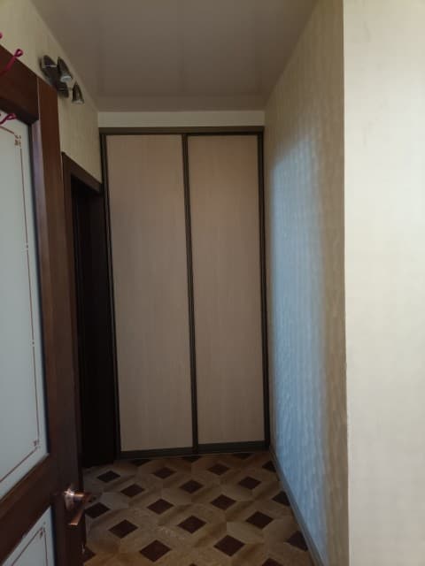 3 комн., 81 м², Монолитно-каркасный, Центр - район пл. Орджоникидзе 4