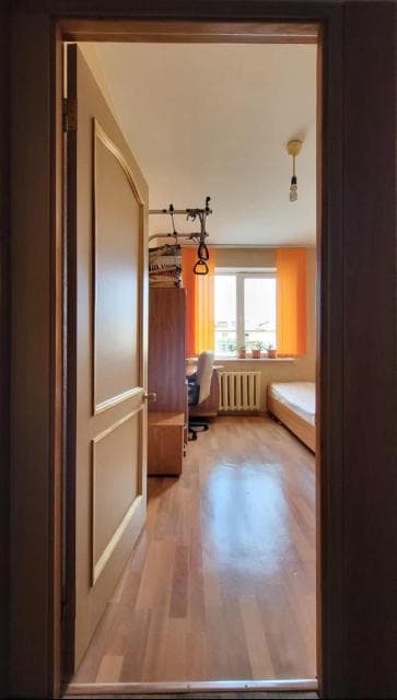 4 комн., 73 м², КПД, Центр - район пл. Орджоникидзе