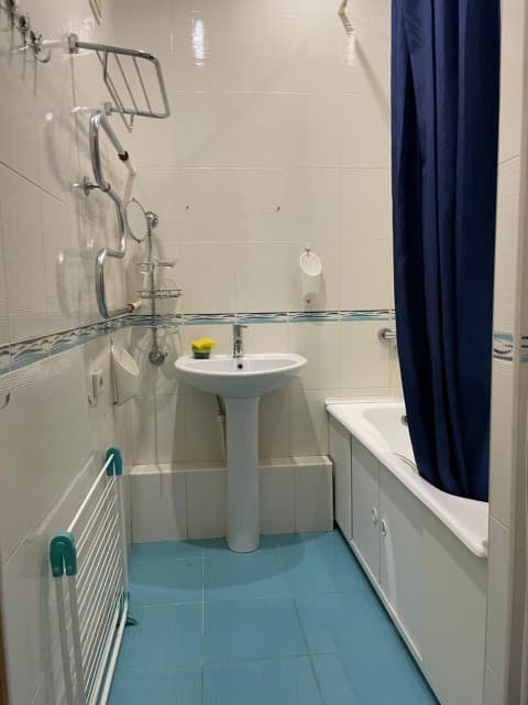 3 комн., 74 м², 112 серия, 203 мкрн. 10